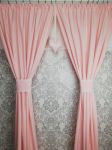 Zasłona pudrowy róż z koronką i serduszkiem