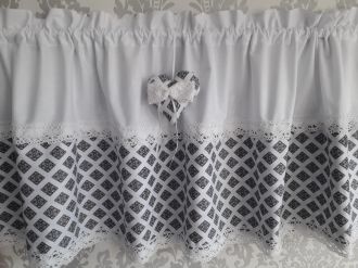 Zazdrostka firanka romby białe czarne koronka bawełna