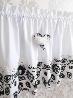 Zazdrostka lambrekin firanka czarna biała koronka bawełna serca