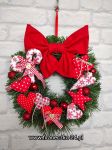 Wianek świąteczny z serduszkami i kokardą handmade bombki 