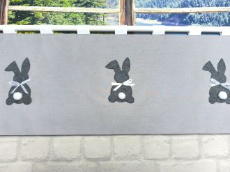 Zazdrostka Wielkanoc zajączki króliczki szara biała z szelkami (1)